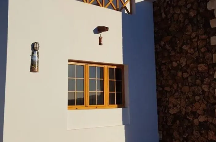 Casa Caldera Blanca * Tinajo