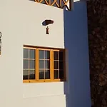 Casa Caldera Blanca * Tinajo